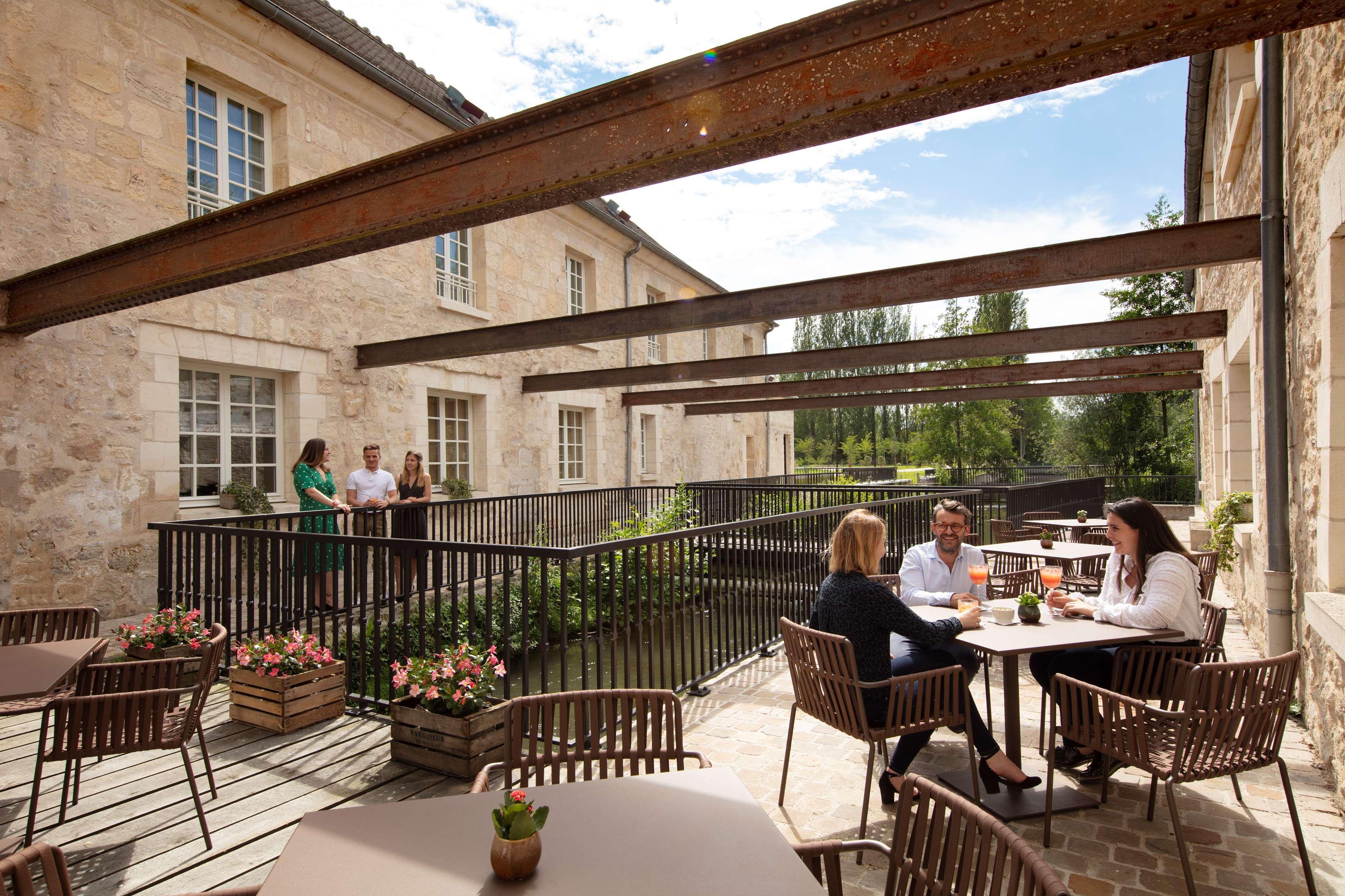 Hyatt Regency Chantilly Hotel Vineuil-Saint-Firmin Exterior photo