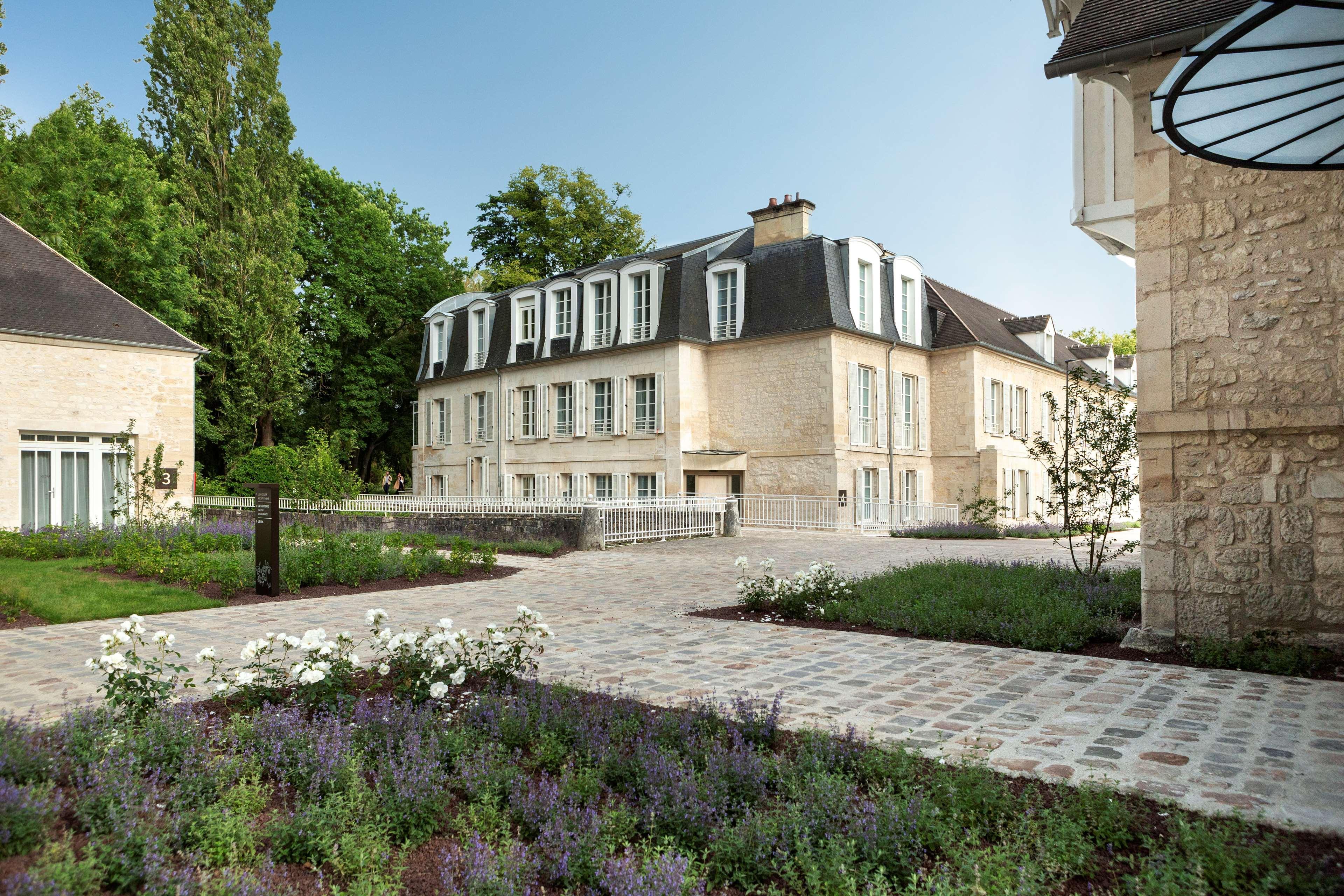 Hyatt Regency Chantilly Hotel Vineuil-Saint-Firmin Exterior photo